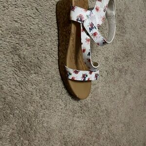 Floral Print Wedge Sandals